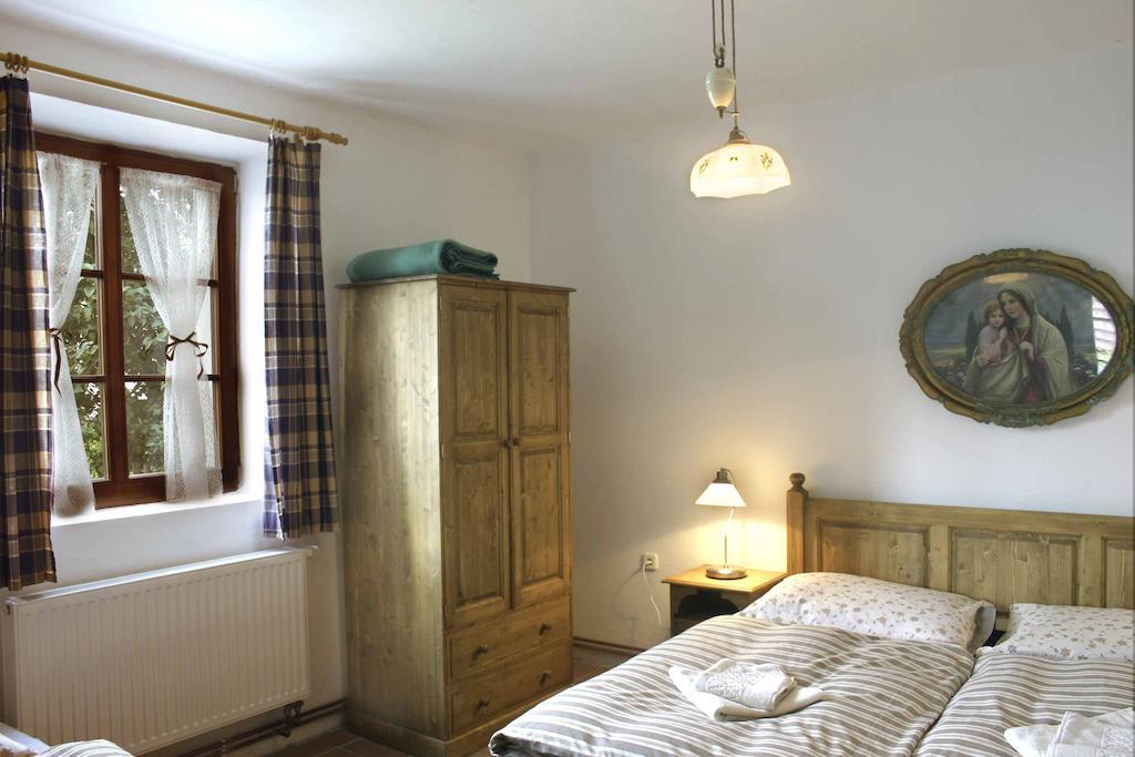 Blazkuv Statek Appartement Malsice Kamer foto